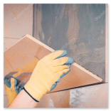 Pose de grandes dalles en salle de bains